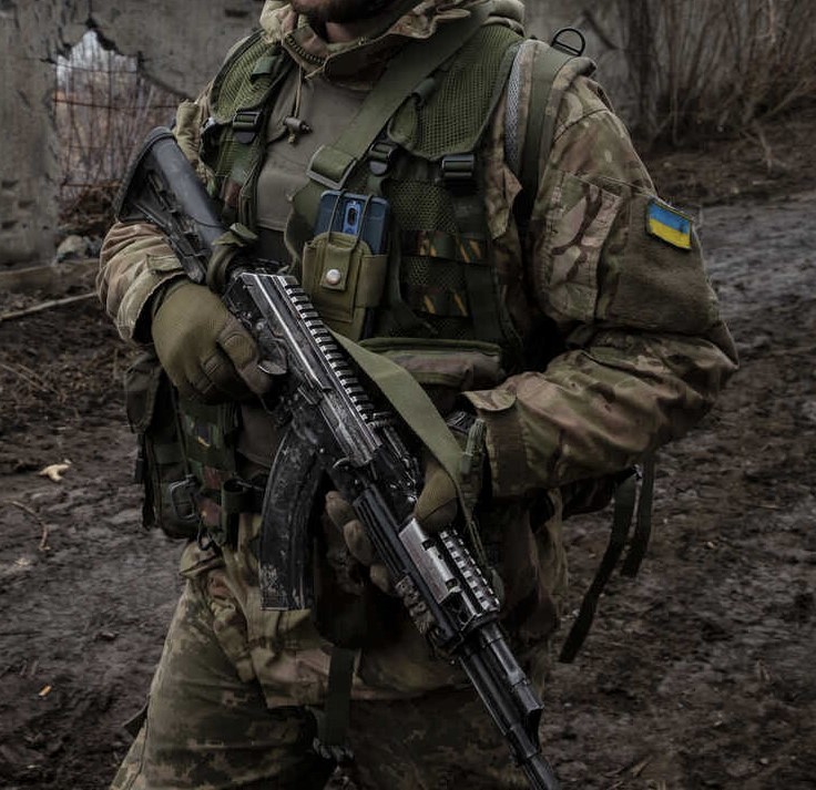 soldier in the Ukraine army